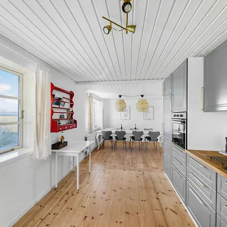 Holiday home Spacious With Good Location