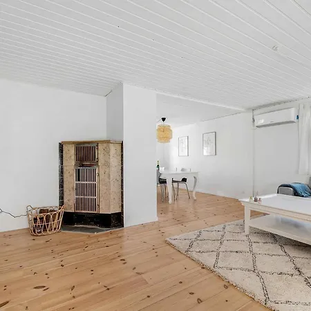 Spacious With Good Location * Hasle