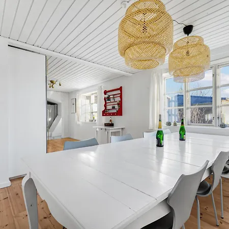 Lovely Spacious On Bornholm *